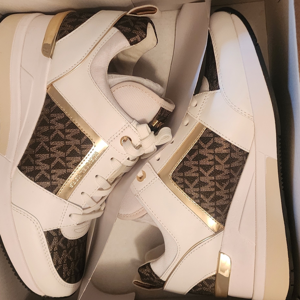 Michael Kors White and Black High-Top Sneakers - Picture 4 of 7